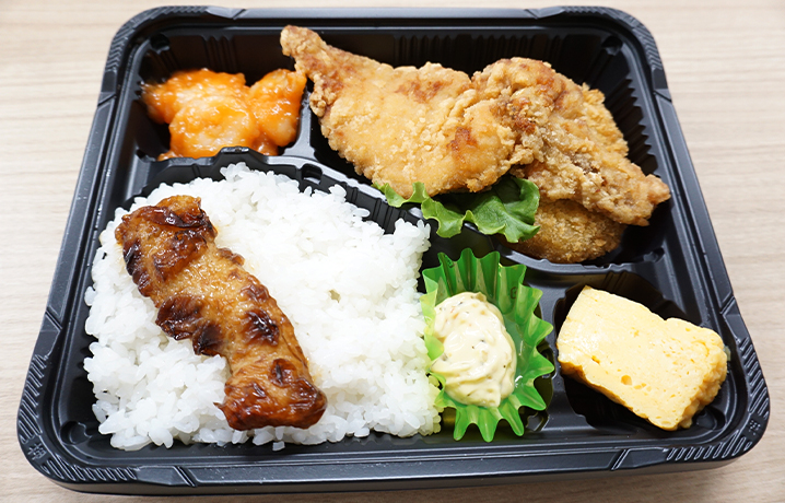 ボリュームたっぷりのチキン弁当